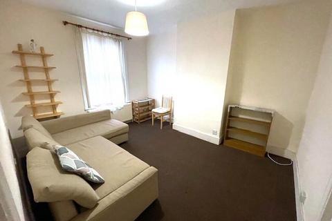 1 bedroom flat to rent, N22, WOOD GREEN - 1 BEDROOM FLAT