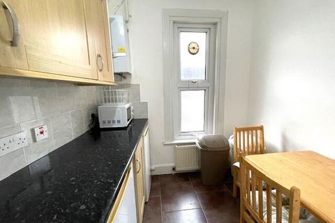 1 bedroom flat to rent, N22, WOOD GREEN - 1 BEDROOM FLAT