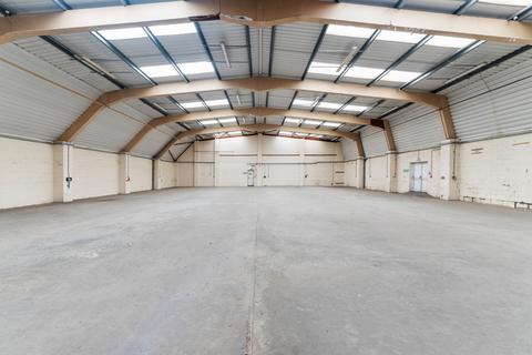Industrial unit to rent - Mayday Road, Croydon CR7