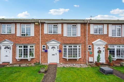 3 bedroom terraced house for sale, Sycamore Walk, George Green SL3