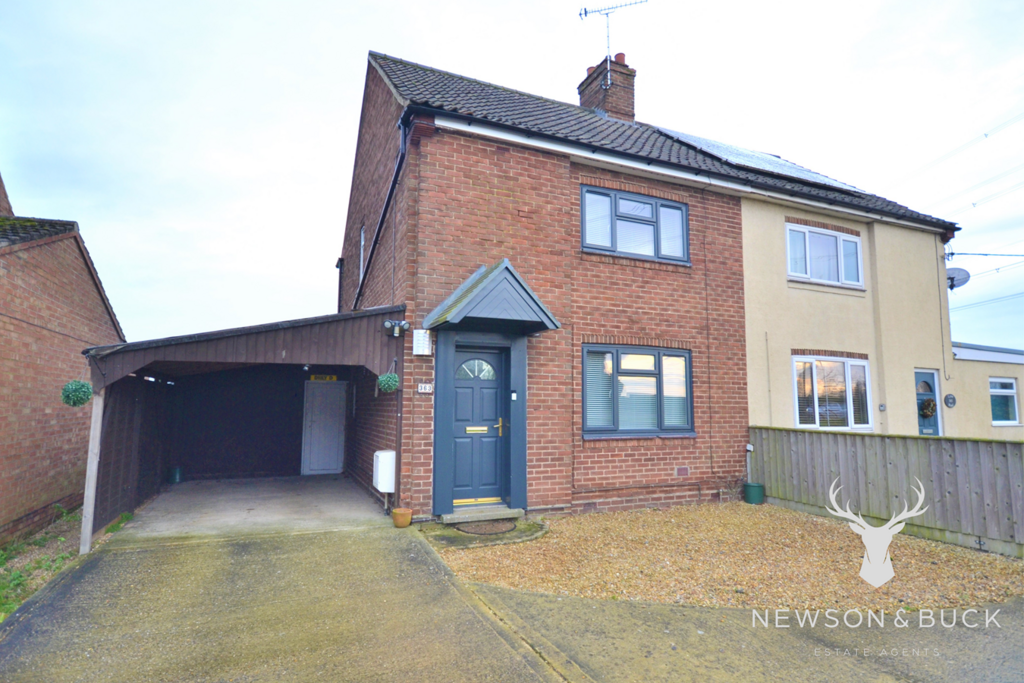Lynn Road, King's Lynn PE33 3 bed semidetached house for sale £235,000