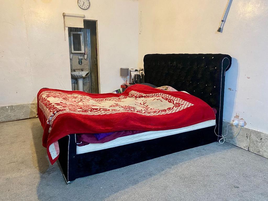 Whyteville Road, London 3 bed terraced house for sale £475,000