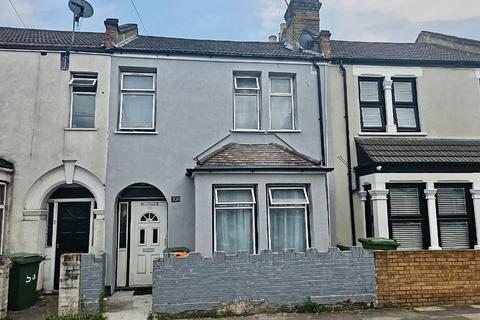 3 bedroom terraced house for sale, Whyteville Road, London