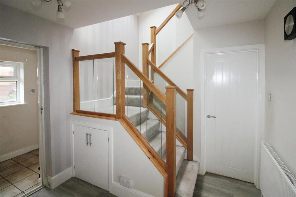 Shoreham Drive, Rotherham 5 bed detached house for sale £