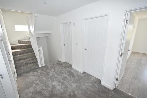 5 bedroom detached house for sale, Elm Road, Canvey Island SS8