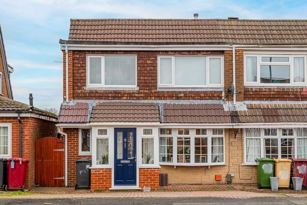 Thornham Drive, Bolton, BL1 4 bed semidetached house for sale £280,000