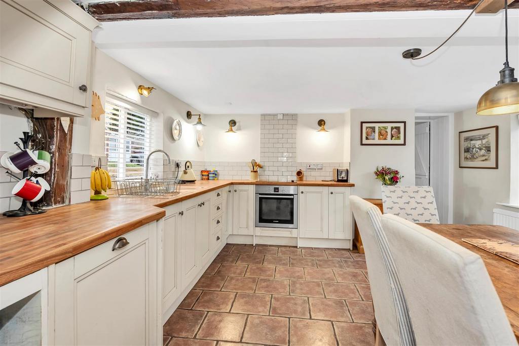 Kitchen/Dining.jpg