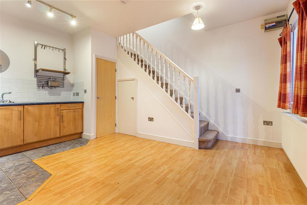 3 Sidbury House, College Street, Worcester 1 bed terraced house for