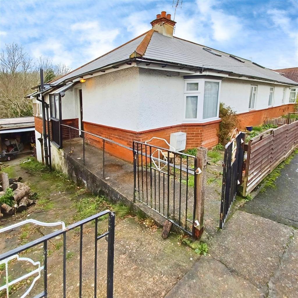 Cornwall Road, Rochester 2 bed semidetached house for sale £375,000