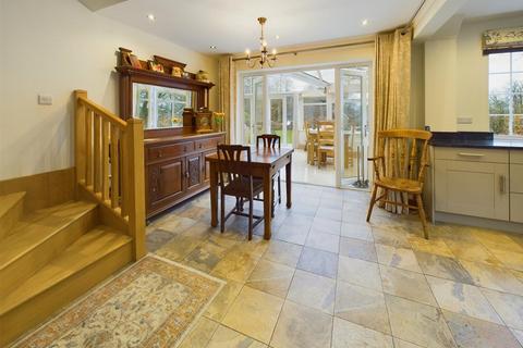1 Alder Grove, Buxton, SK17 6TJ