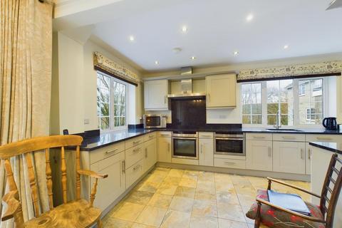 1 Alder Grove, Buxton, SK17 6TJ