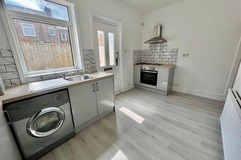 2 bedroom terraced house for sale, Roslyn Street, Darlington