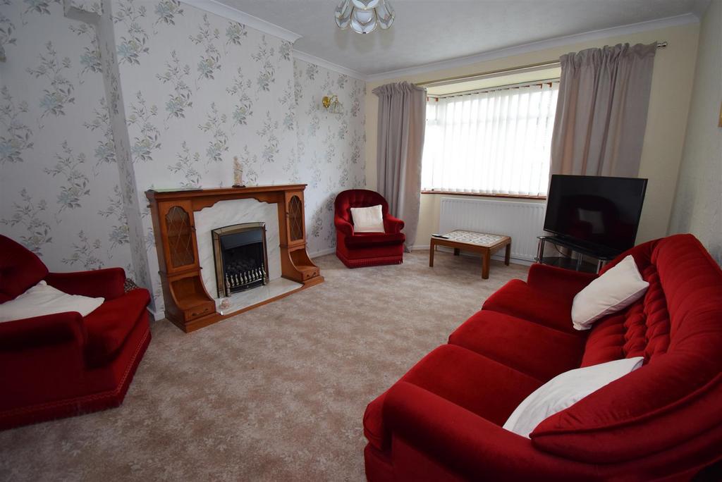 Bamburgh Avenue, South Shields 3 bed semidetached house for sale £