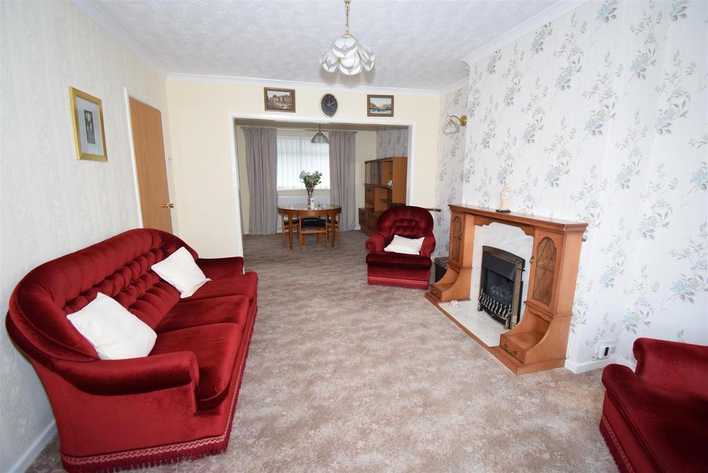Bamburgh Avenue, South Shields 3 bed semidetached house for sale £