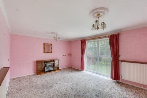 2 bedroom maisonette for sale, The Cedars, Nottingham