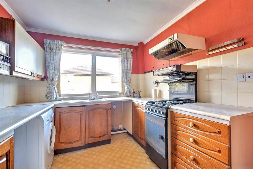 Kitchen 2.jpeg