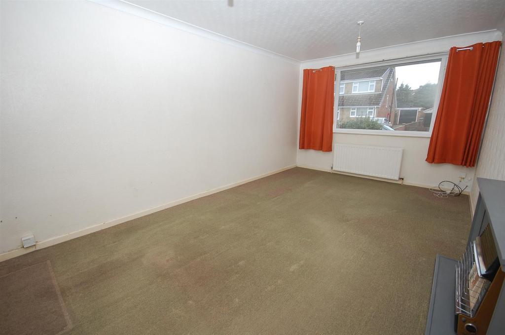Montague Crescent, Garforth, Leeds 2 bed semidetached bungalow £220,000