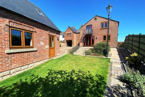 5 bedroom character property for sale, Ashbourne DE6