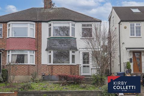 3 bedroom semi-detached house to rent, Grasvenor Avenue, Barnet