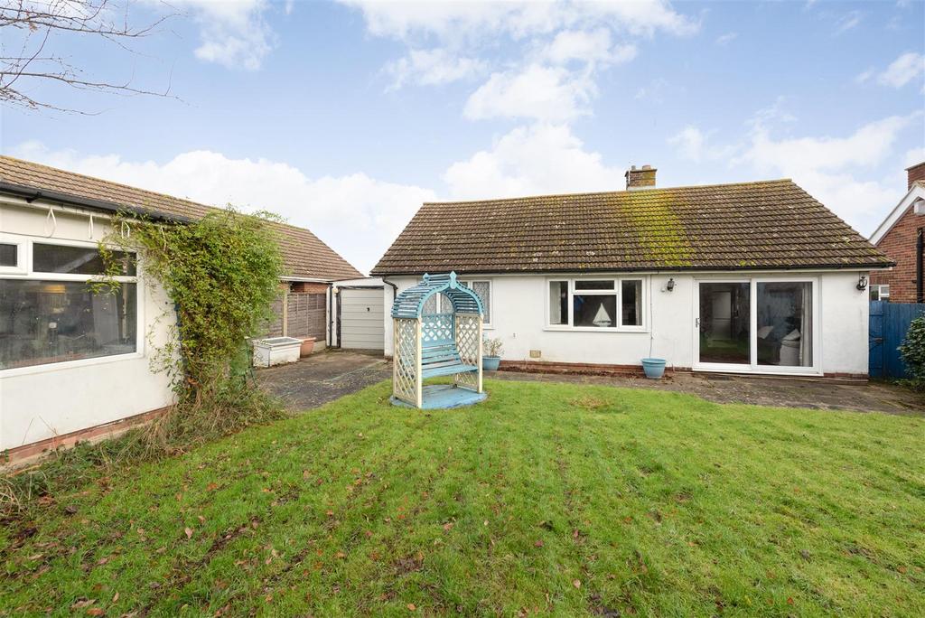 Clover Rise, Whitstable 2 bed detached bungalow for sale £350,000