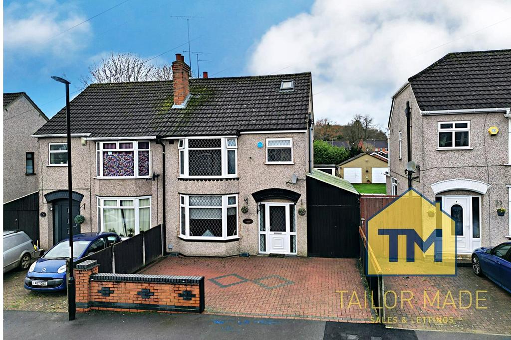 Larch Tree Avenue, 'The Trees', Coventry 4 bed semidetached house for