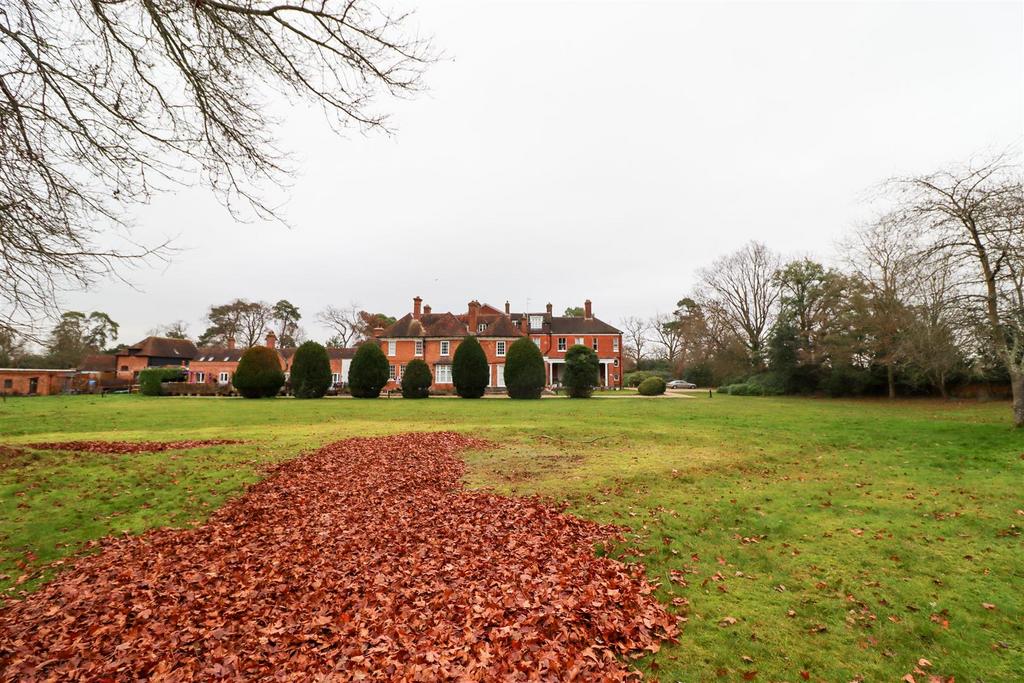 Communal Grounds &amp; Rear Elevation