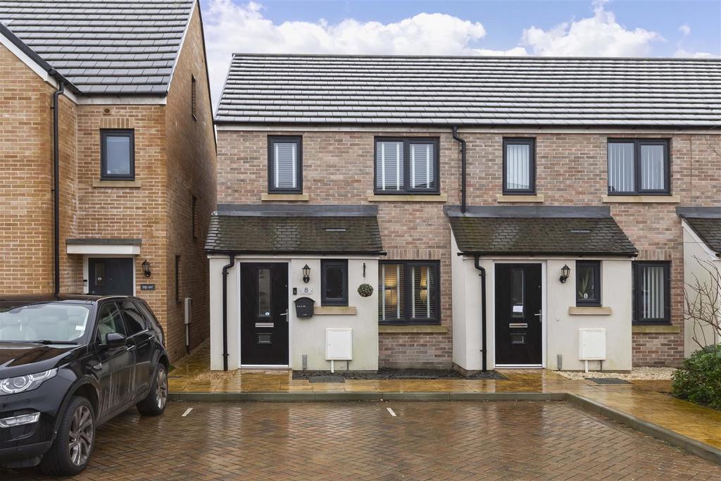 Fawcett Grove, Littlehampton 2 bed end of terrace house for sale £290,000