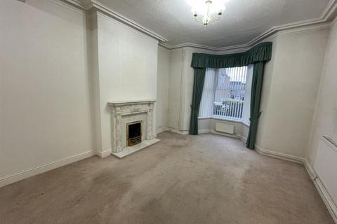 3 bedroom end of terrace house for sale, Victoria Gardens, Neath