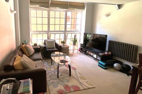 1 bedroom flat for sale, Kingsway Square, 96 Battersea Park Road SW11