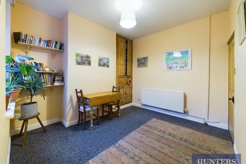 2 bedroom terraced house for sale, Candler Street, Scarborough