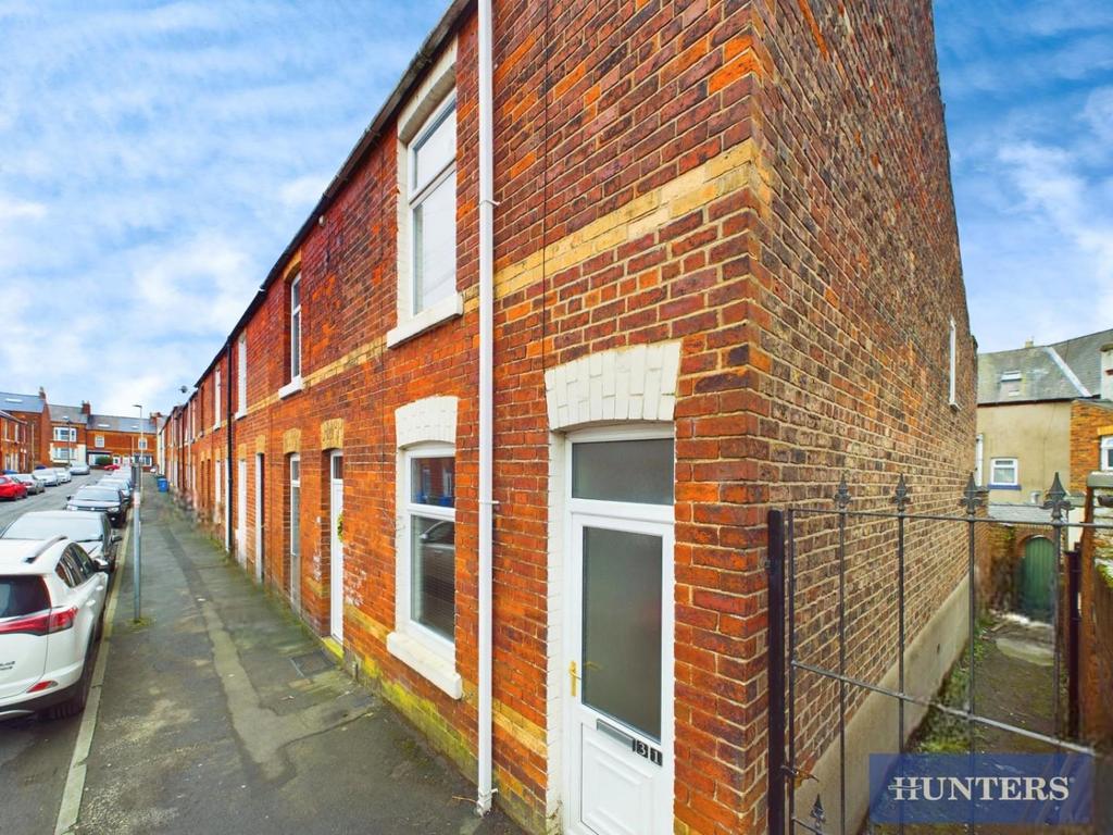 Hibernia Street, Scarborough 2 bed end of terrace house for sale £130,000