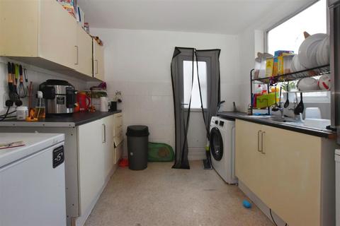 2 bedroom terraced house for sale, Alfonso Street, Hull