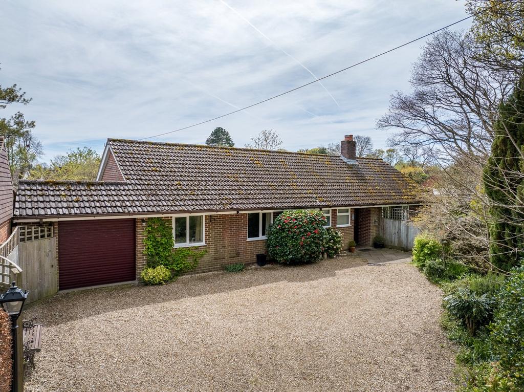 Rhinefield Road, Brockenhurst, SO42 4 bed bungalow for sale £1,150,000