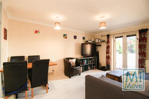 2 bedroom flat for sale, Albion Way, Edenbridge