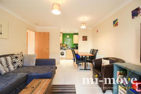 2 bedroom flat for sale, Albion Way, Edenbridge