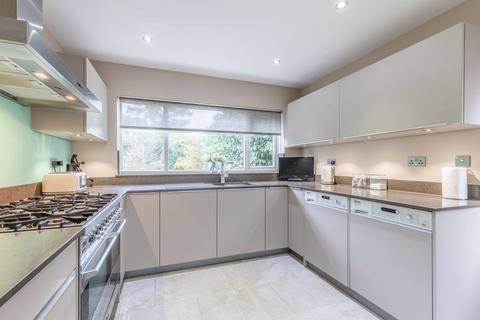 69 Beaulieu Close, Datchet, Slough, SL3 9DD