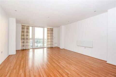 2 bedroom flat for sale, Sundowner, Channel Way, Southampton