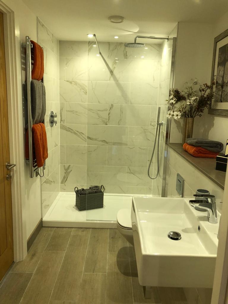 Shower Room 1 - Hunters.jpg