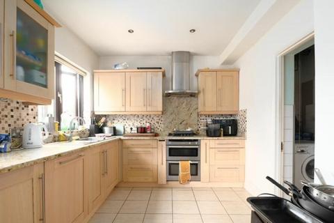 58 Burnway, Hornchurch, RM11 3SG