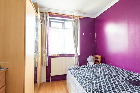 58 Burnway, Hornchurch, RM11 3SG