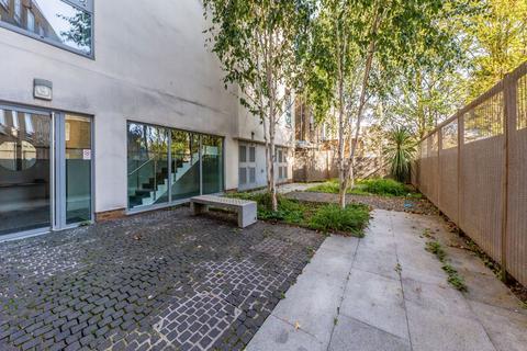 2 bedroom apartment to rent, N1