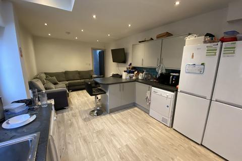 6 bedroom house share to rent - Birmingham B29