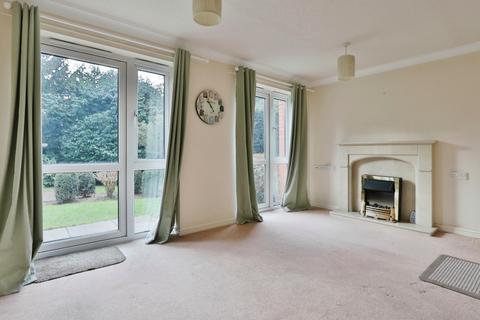 1 bedroom apartment for sale - Shardeloes Court, Newgate Street, Cottingham,HU16 4EB