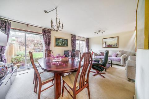 8 Canterbury Close, Beckenham, BR3 5EP