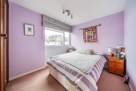 8 Canterbury Close, Beckenham, BR3 5EP
