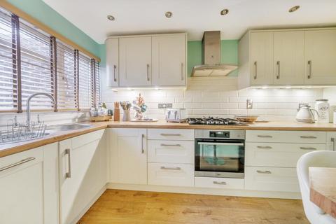 8 Canterbury Close, Beckenham, BR3 5EP