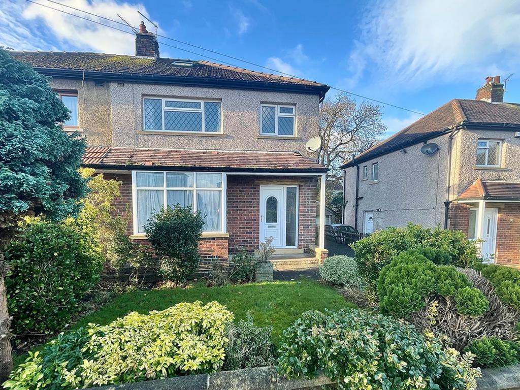 Storths Road, Birkby, HD2 3 bed semidetached house for sale £240,000