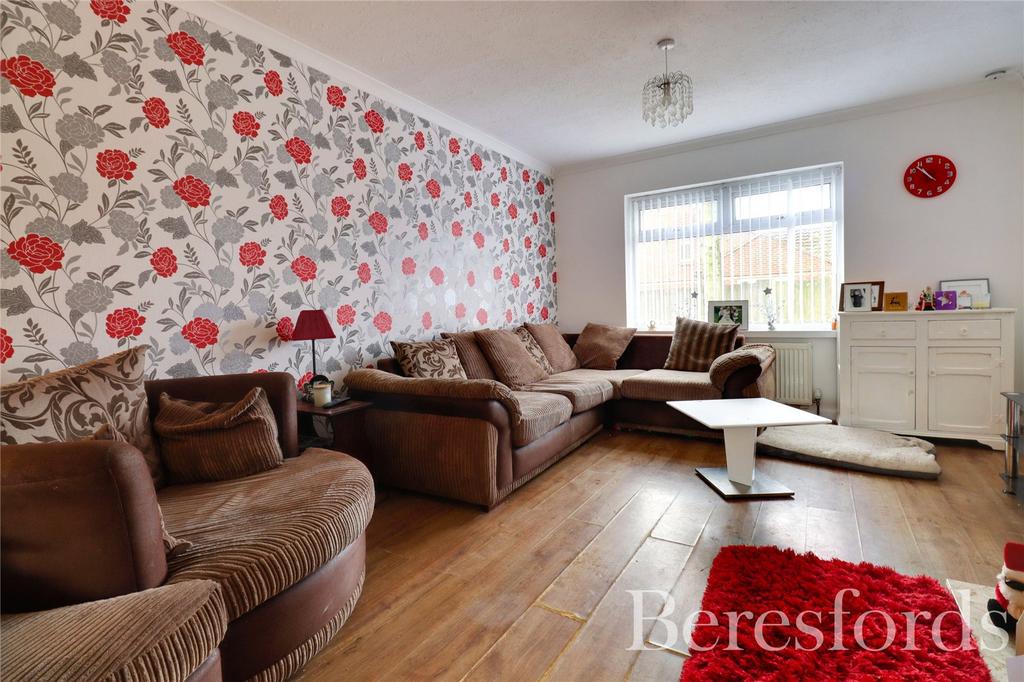 Boundary Drive, Hutton, CM13 3 bed terraced house for sale £375,000