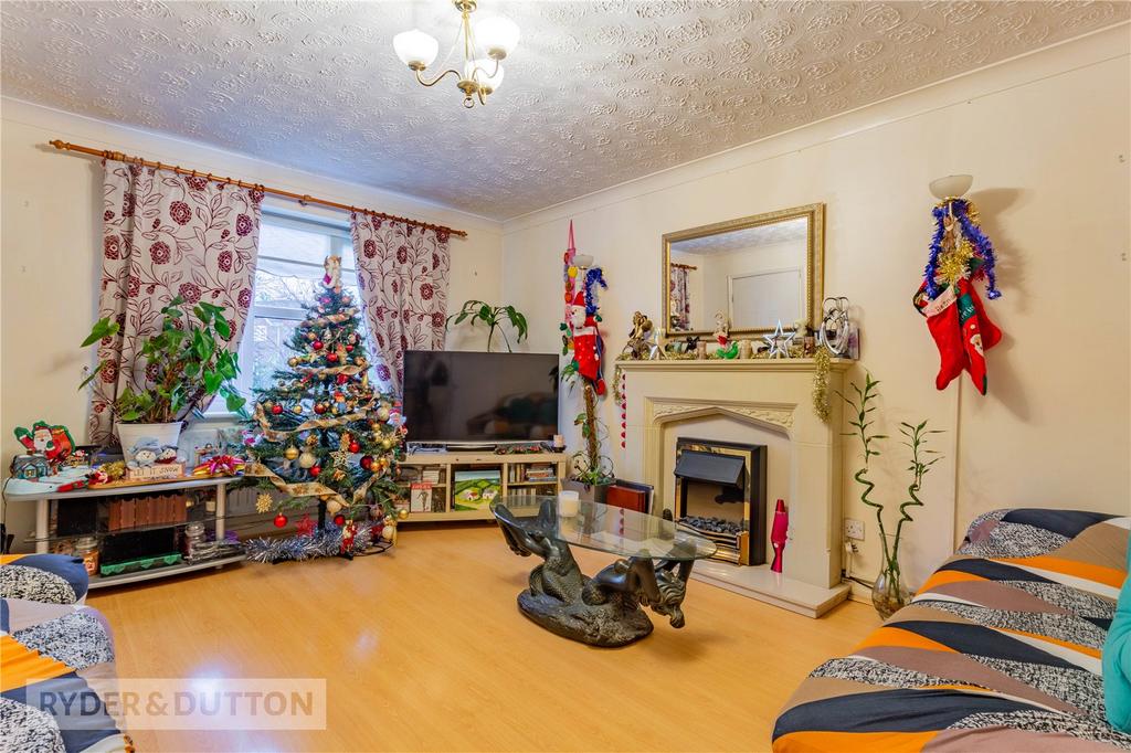 Greetland Drive, Blackley, Manchester, M9 3 bed semidetached house for