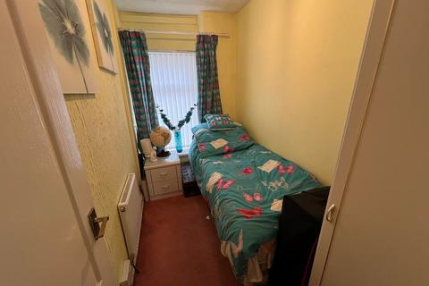 39 Charles Street, Tonypandy, CF40 2AN